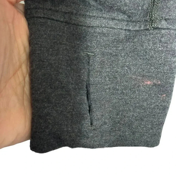 Lululemon Women's Coast Wrap jacket size 8 heathered Dark gray cardigan buttons - Picture 6 of 9